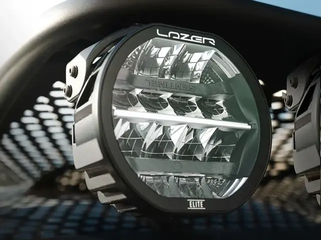LAZER SENTINEL 7" ELITE PL2 fjernlys for hengende montering, m/parklys 