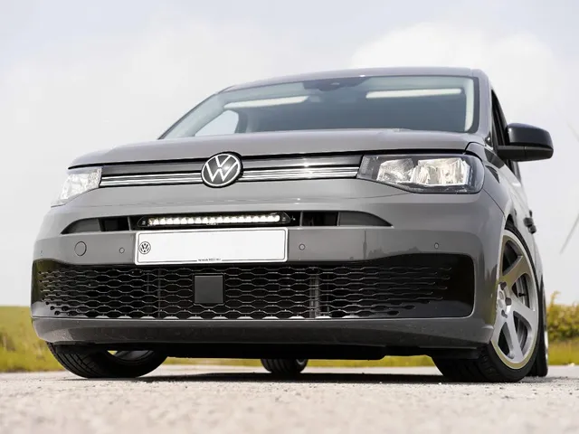 Fjernlyspakke med LAZER Linear 18 Elite f/ VW Caddy 2021-> 