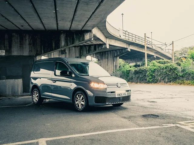 Fjernlyspakke med LAZER Linear 18 Elite f/ VW Caddy 2021-> 