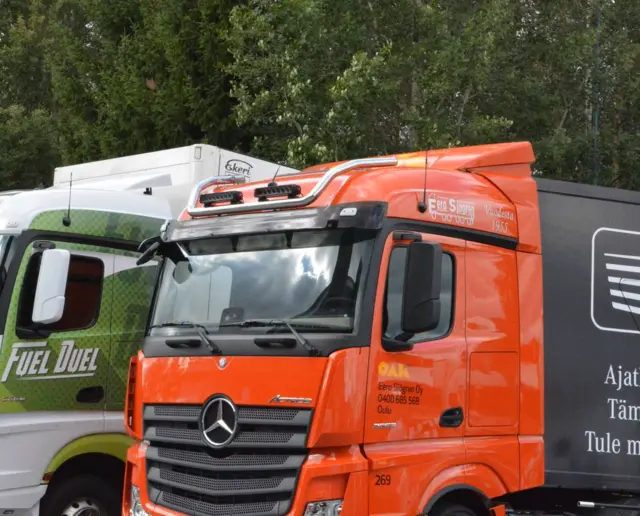 RST Basic V02 takbøyle m/4 9"-fester f/Mercedes-Benz Actros 2,5m StreamSpace 