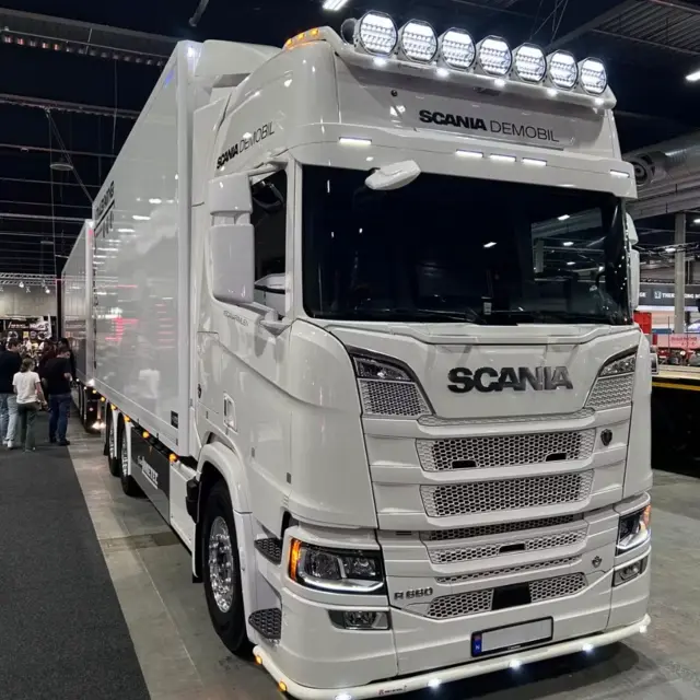 RST Basic V47 takbøyle m/7 9"-fester f/Scania NextGen Highline 