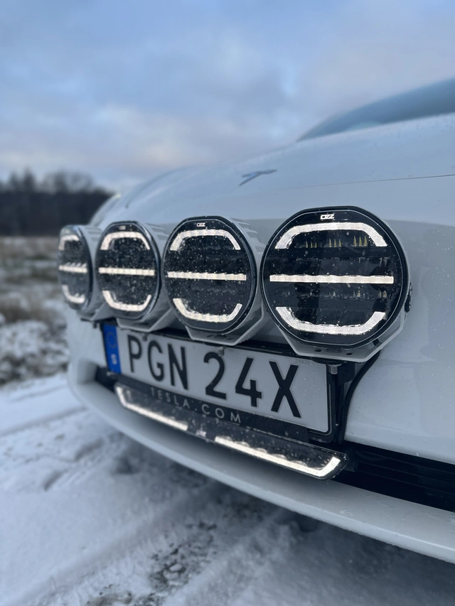 OZZ XR2 P7" fjernlys Hvit 16 LED, m/parklys, 7200 lumen 