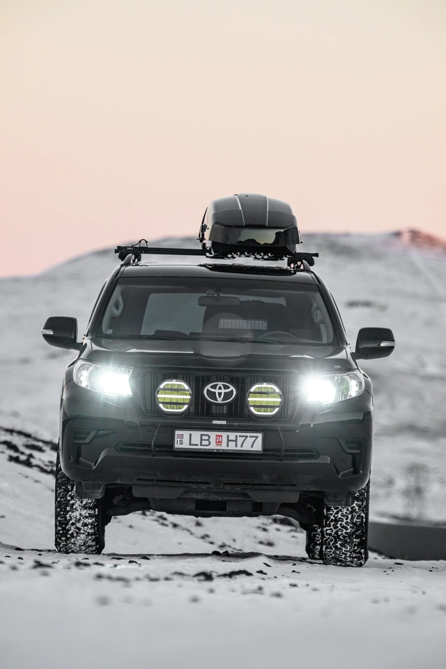 OZZ XR2 P9" fjernlys Sort 16 LED, m/parklys, 15000 lumen 
