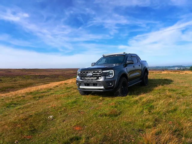 LAZER Ford Ranger Wildtrak 2023-> Grillkit med Triple-R 1250 (TR1250) 