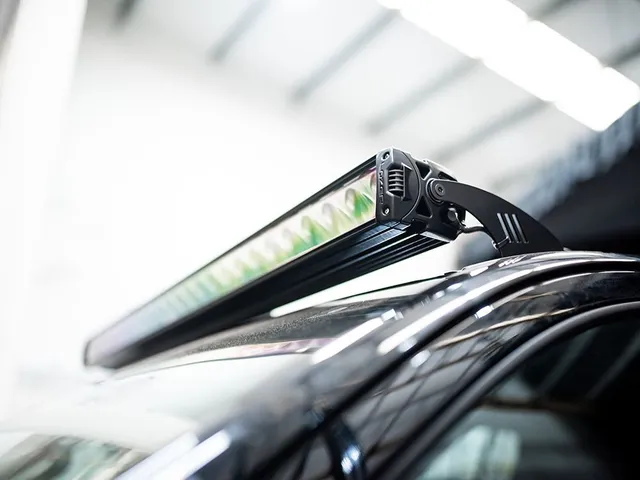 LAZER Takmonteringssett for Toyota Hilux 2015->, uten takrails 