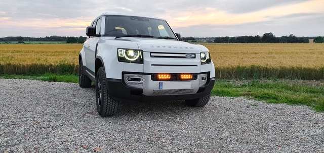 LAZER Grill-braketter f/ Land Rover Defender 20-> (til TR750) 