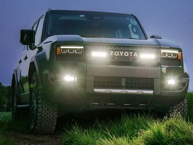 LAZER Tåkelys oppgr. f/ Toyota LC250 24- m/2x Carbon-2 Drive (gul nærlysmodus) 