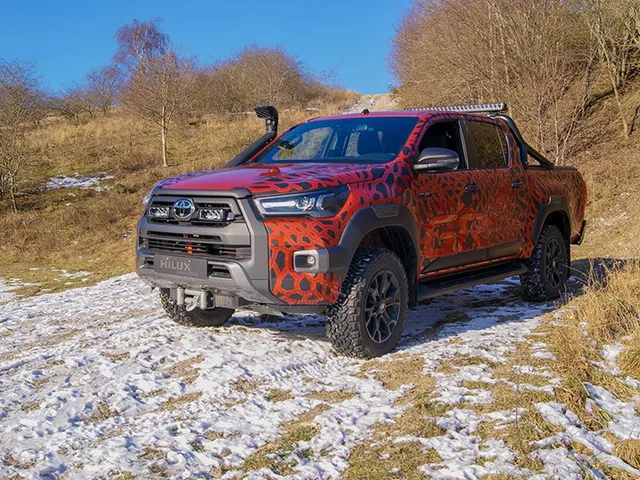 LAZER Grill-braketter f/Toyota Hilux InvisibleX 21-> (t/TR750) 