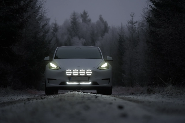OZZ XB1 P27" fjernlys LED-bar Hvit m/parklys 