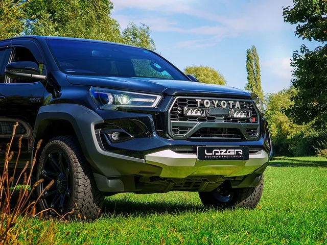 LAZER Toyota Hilux GR Sport 2024-> Grillkit 