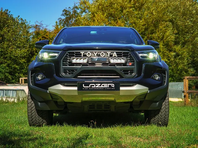 LAZER Toyota Hilux GR Sport 2024-> Grillkit 