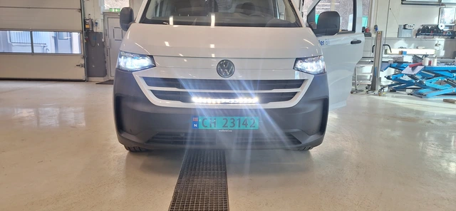 Fjernlyspakke med OZZ XB1 20" for VW Transporter T7 (2025->) 