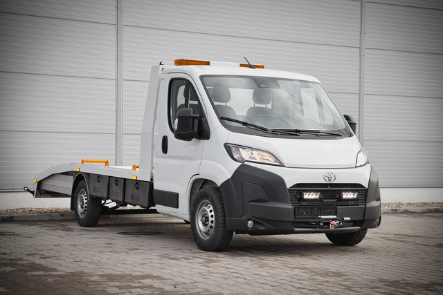 LAZER Toyota Proace Max 2023-> Grillkit med 2 stk. TR750 Elite 