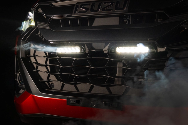 LAZER Isuzu D-MAX 2025-> Grillkit med 2 stk. Linear-6 Elite 