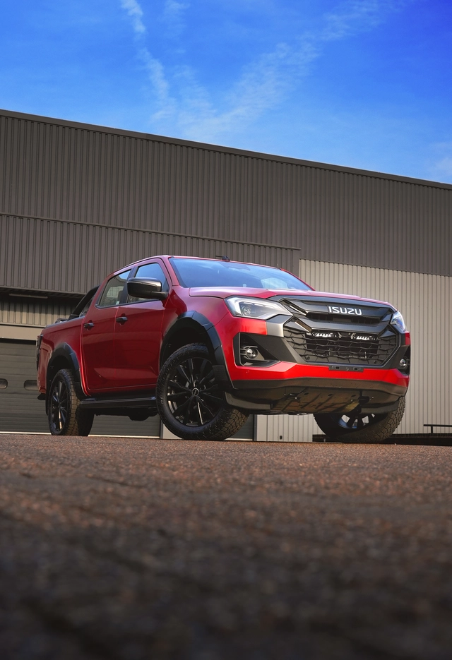 LAZER Isuzu D-MAX 2025-> Grillkit med 2 stk. Linear-6 Elite 