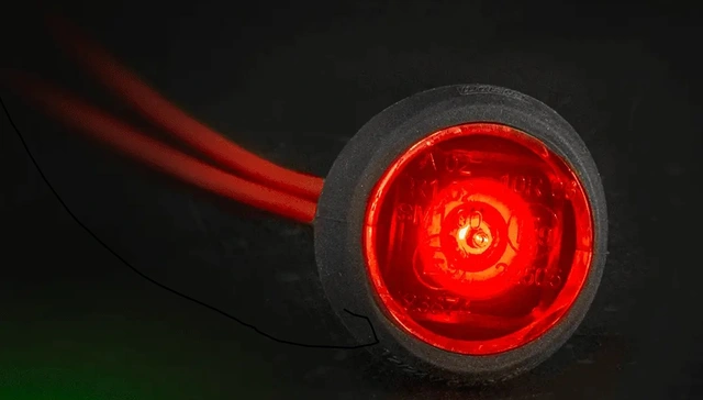 Mark.lykt LED Rød Rund Klart glass m/ pakn. for plane flater og rør/bøyler 