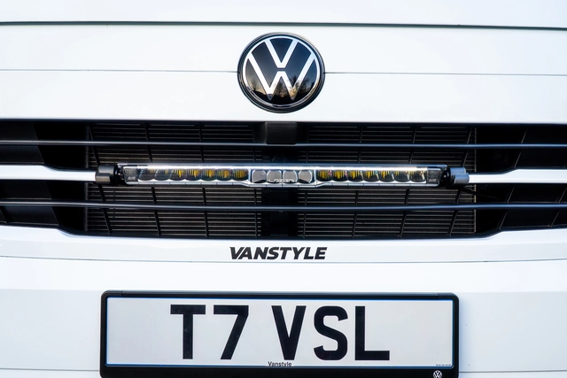 LAZER VW Transporter T7 2025-> Grillkit med Glide Elite 52cm m/parklys 