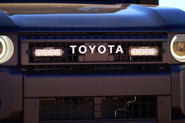 LAZER Grill-braketter f/Toyota LC 250 (2024->) (t/ ST4 Evo) 