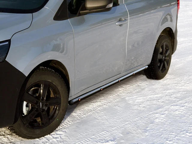 QPAX S-Bar kanalrør Mercedes Citan L1 22- akselavst. 2716mm SØLV 