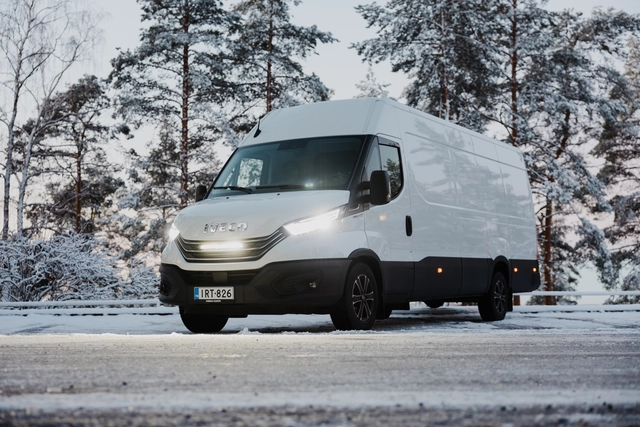 LAZER Grill-braketter f/ Iveco Daily 24-> (t/ Glide/Linear18) 
