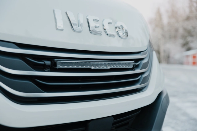 LAZER Grill-braketter f/ Iveco Daily 24-> (t/ Glide/Linear18) 