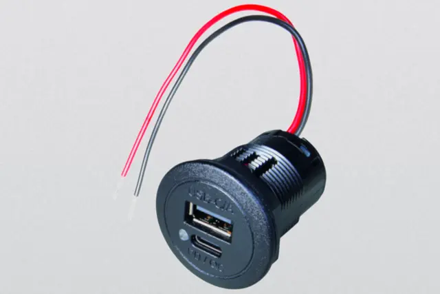 USB C/A kontakt for innfelling 12-24V uten lysdiode 