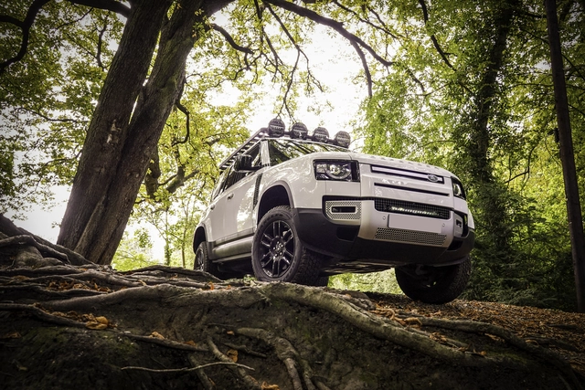 LAZER Grill-braketter f/ Land Rover Defender 20-> (t/Linear18) 