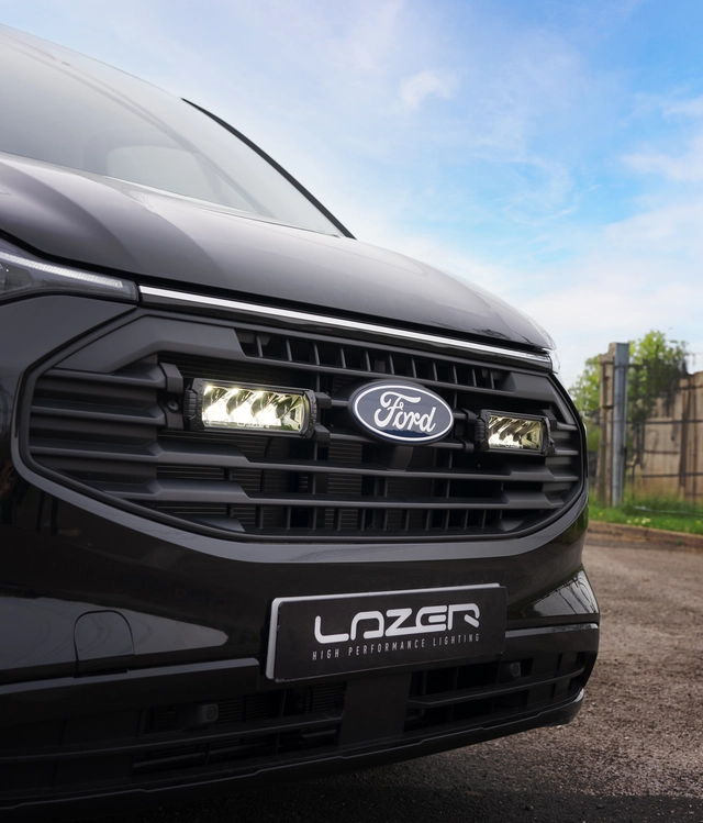 LAZER Ford Transit Custom 2024-> Grillkit med LAZER TR750P Gen2 