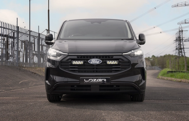 LAZER Ford Transit Custom 2024-> Grillkit med LAZER TR750P Gen2 