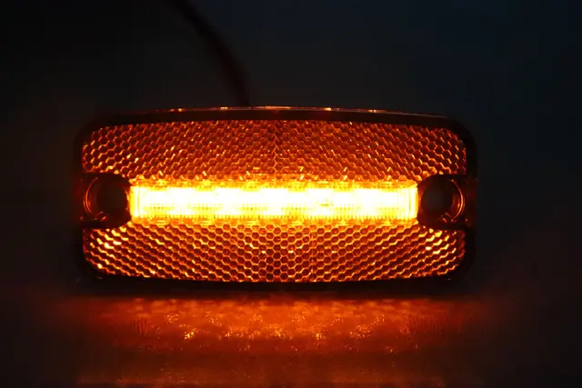 Markeringslys 12 LED oransje m/ blinklys 