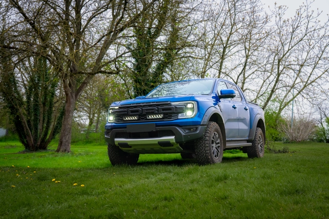 LAZER Ford Ranger Raptor 2023-> Grillkit 
