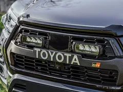 LAZER Toyota Hilux GR Sport 2023-2024 Grillkit