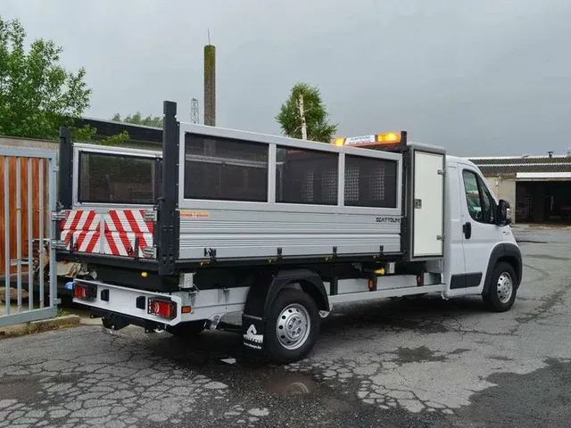 911 SIGNAL Varsellysbjelke Instructor LED 1220mm 