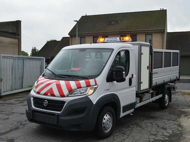 911 SIGNAL Varsellysbjelke Instructor LED 1220mm 