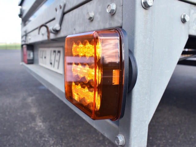 BRIODLIGHTS varselyssett magnet oppladbar 